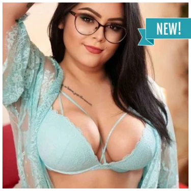 Hobbyhure Izabelle im Haus Beate bietet dir heisse Sextreffen.